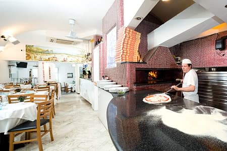 Pizzeria on Capri with wood oven